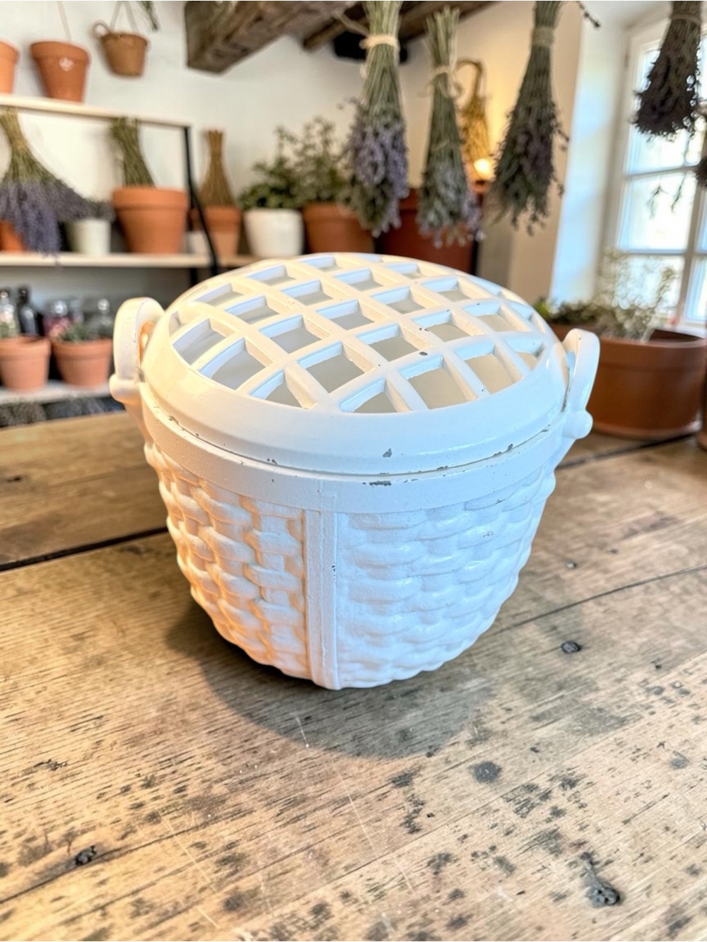 Department 56 “Botanical Peck” Flower Frog Basket made of Painted Cast Iron